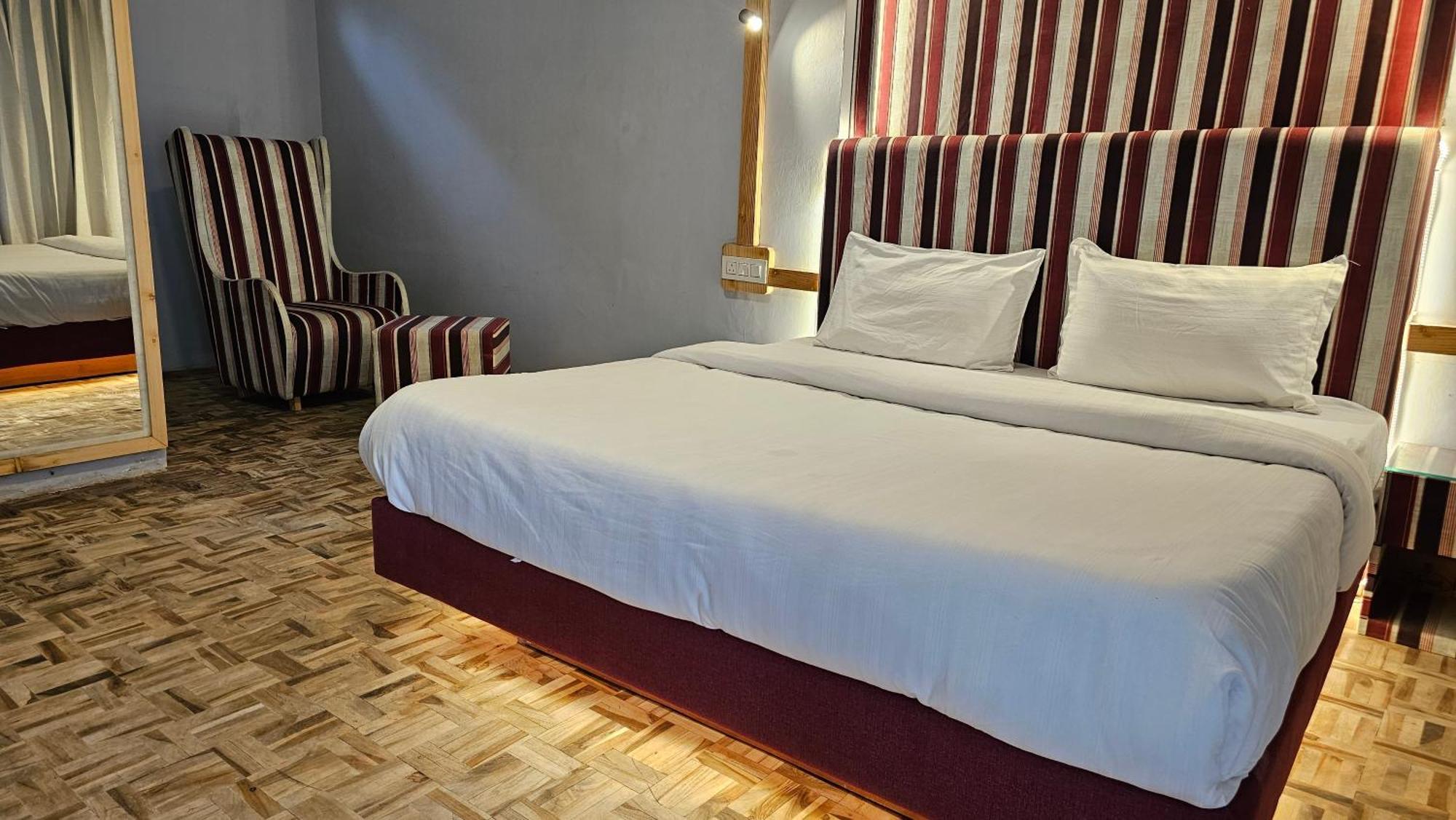 Hotel English Rose, #Personal Parking, #Petfriendly, #Garden, #Bonfire Under The Stars Manāli Exterior foto