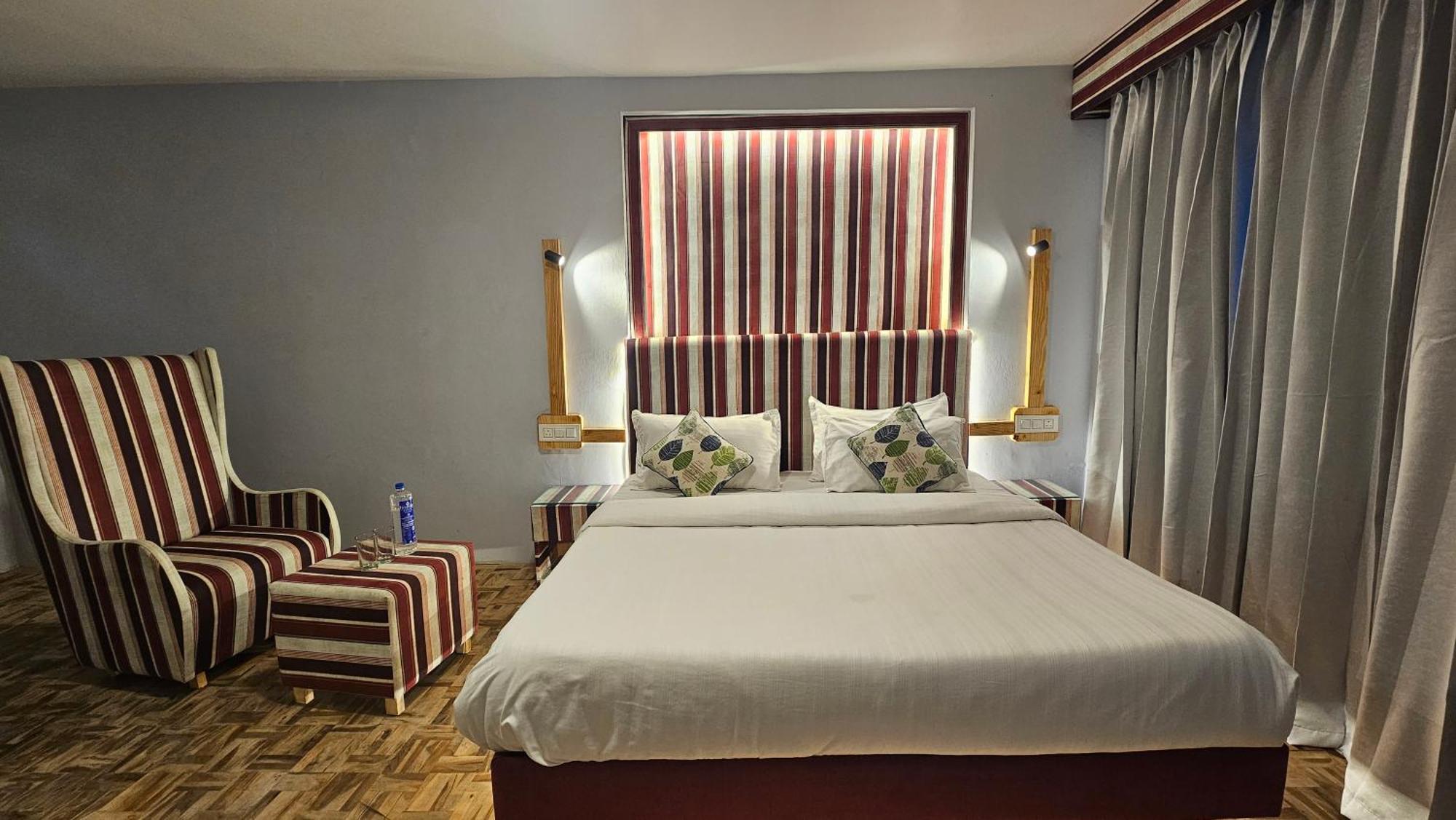 Hotel English Rose, #Personal Parking, #Petfriendly, #Garden, #Bonfire Under The Stars Manāli Exterior foto